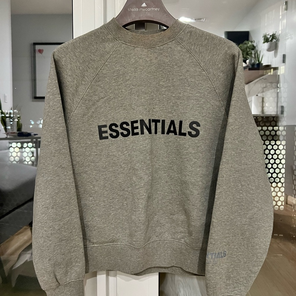 FEAR OF GOD ESSENTIALS CREWNECK SWEATER